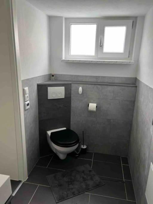 באיירוט Helle Wohnung Zentrumslage,50M2 מראה חיצוני תמונה